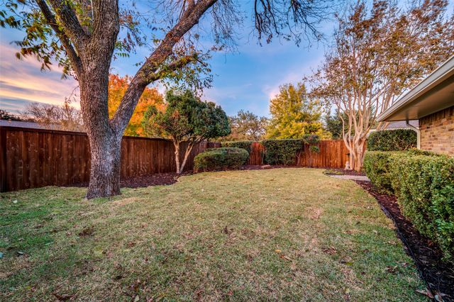 2601 Red Oak Lane, Plano, TX 75075
