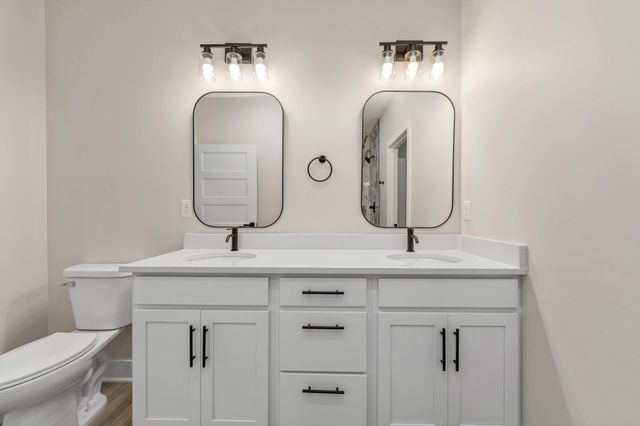 1616 S Martinson St, Wichita, KS 67213