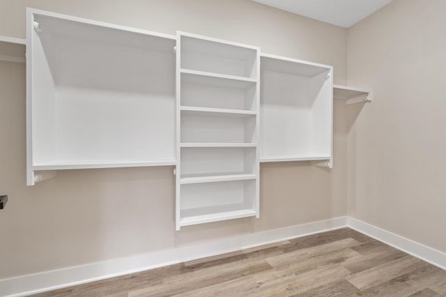 1616 S Martinson St, Wichita, KS 67213