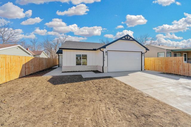 1616 S Martinson St, Wichita, KS 67213