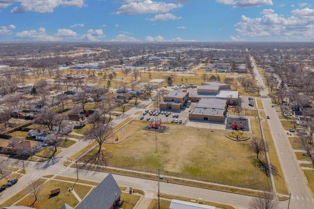 1616 S Martinson St, Wichita, KS 67213