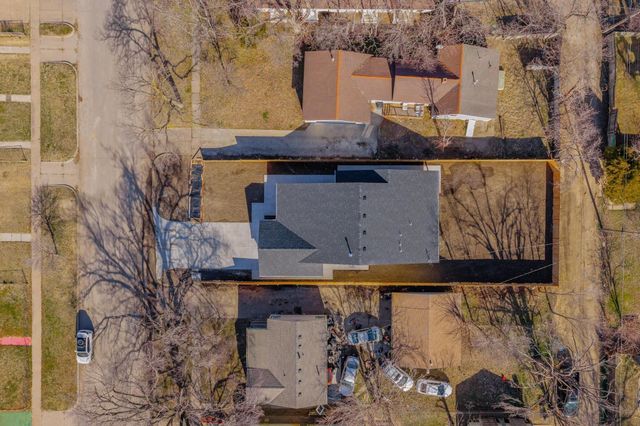 1616 S Martinson St, Wichita, KS 67213