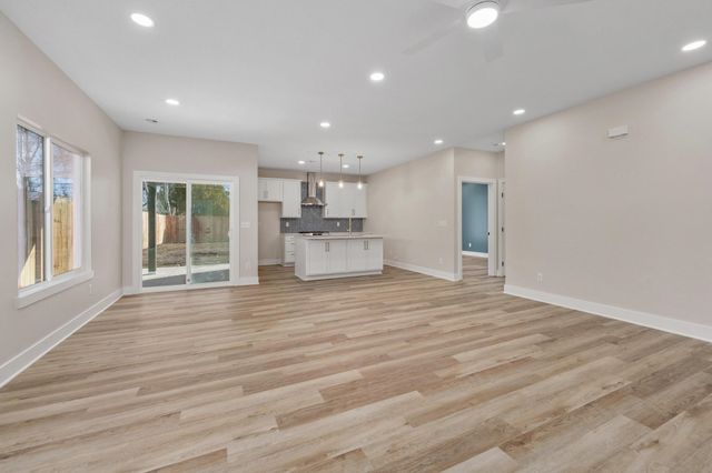 1616 S Martinson St, Wichita, KS 67213