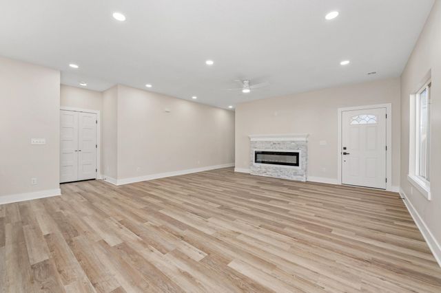 1616 S Martinson St, Wichita, KS 67213