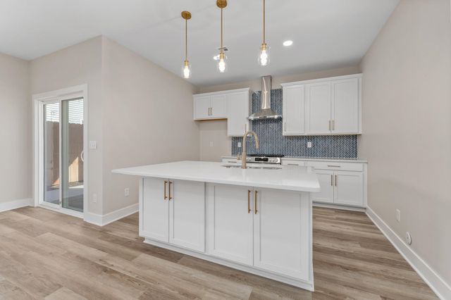 1616 S Martinson St, Wichita, KS 67213