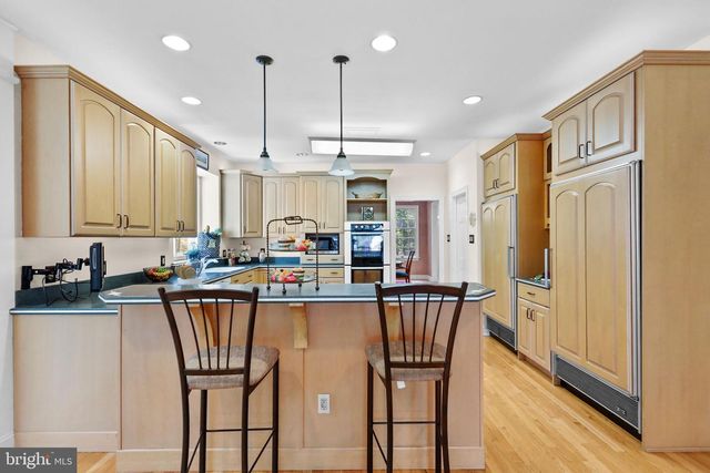 18 STONY CREEK CT, Shamong, NJ 08088