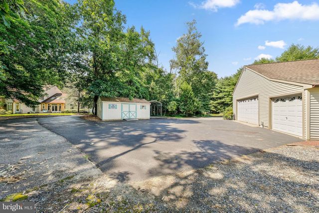 18 STONY CREEK CT, Shamong, NJ 08088