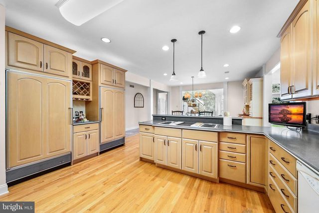 18 STONY CREEK CT, Shamong, NJ 08088