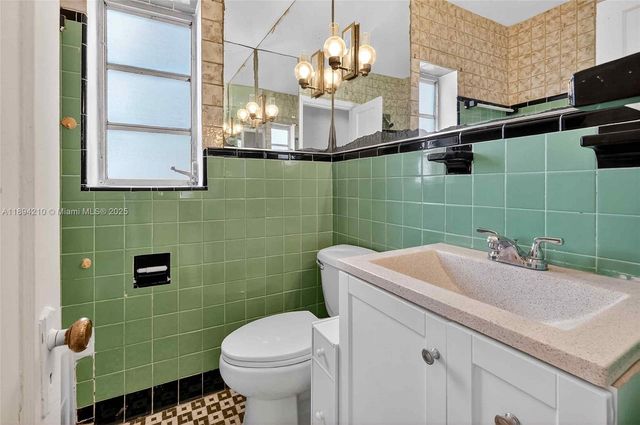 5900 NE 4th Ct, Miami, FL 33137