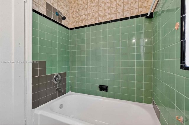 5900 NE 4th Ct, Miami, FL 33137