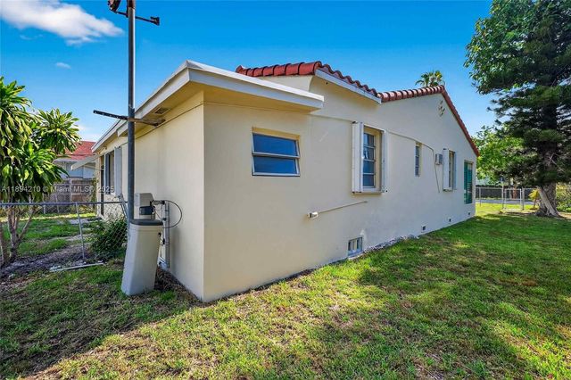 5900 NE 4th Ct, Miami, FL 33137