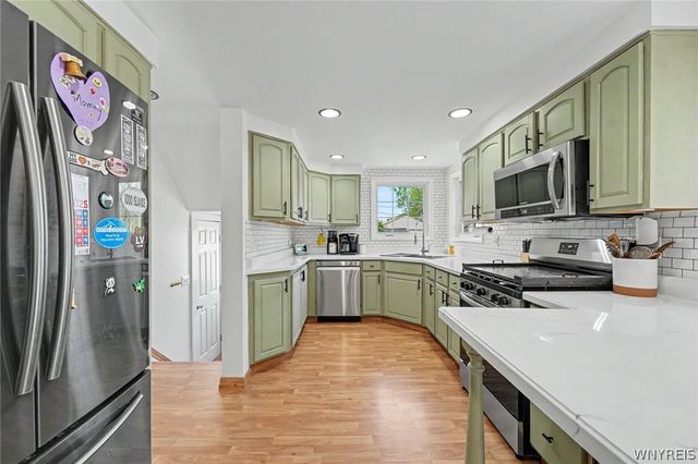 210 Woodcrest Drive, West Seneca, NY 14220