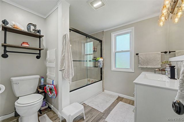 210 Woodcrest Drive, West Seneca, NY 14220