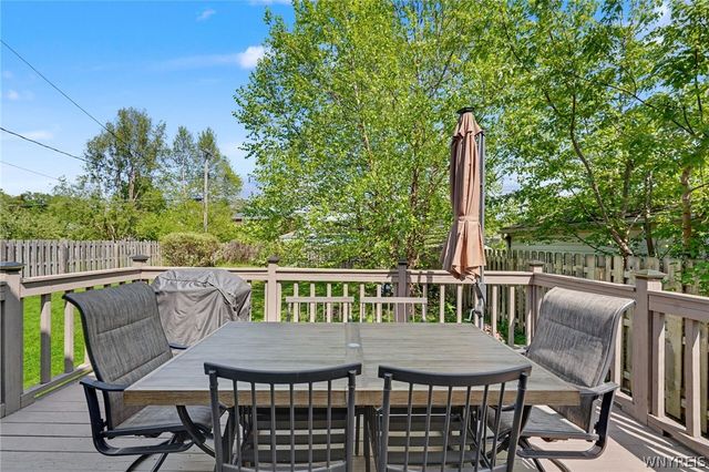 210 Woodcrest Drive, West Seneca, NY 14220