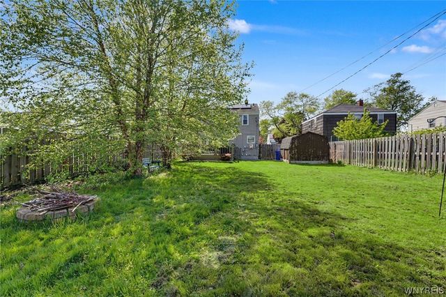 210 Woodcrest Drive, West Seneca, NY 14220