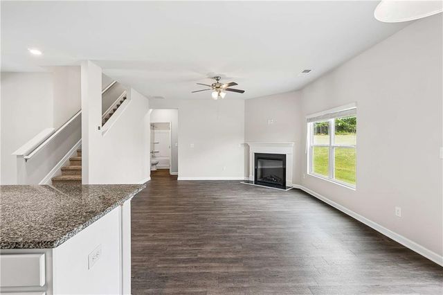5758 Barrington Run, Union City, GA 30291