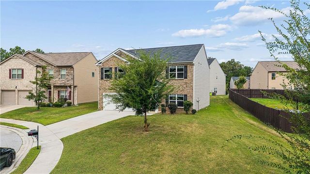 5758 Barrington Run, Union City, GA 30291