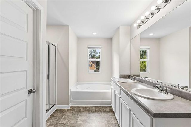 5758 Barrington Run, Union City, GA 30291