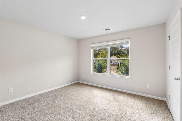 5758 Barrington Run, Union City, GA 30291