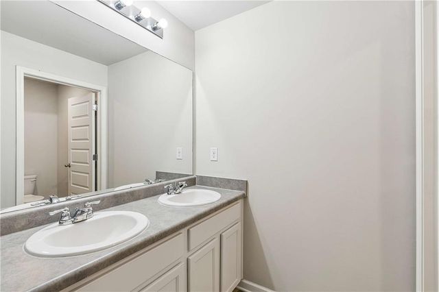 5758 Barrington Run, Union City, GA 30291