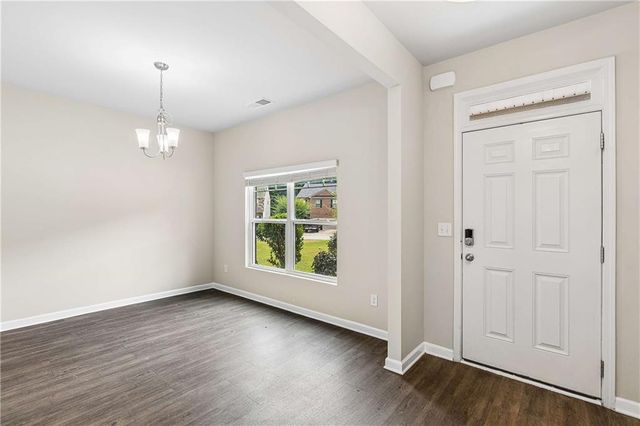 5758 Barrington Run, Union City, GA 30291