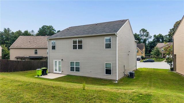 5758 Barrington Run, Union City, GA 30291
