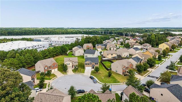 5758 Barrington Run, Union City, GA 30291