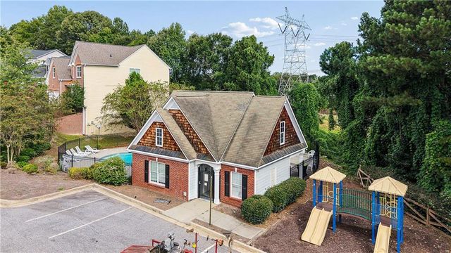 5758 Barrington Run, Union City, GA 30291