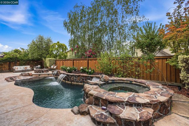 2261 Genoa Street, Danville, CA 94506
