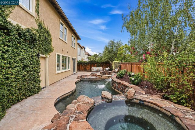 2261 Genoa Street, Danville, CA 94506