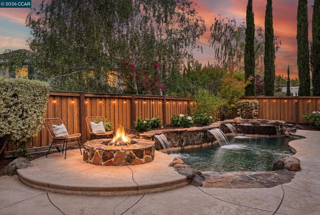 2261 Genoa Street, Danville, CA 94506