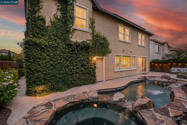 2261 Genoa Street, Danville, CA 94506