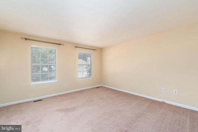 8005 SILVER FOX DR, Glen Burnie, MD 21061