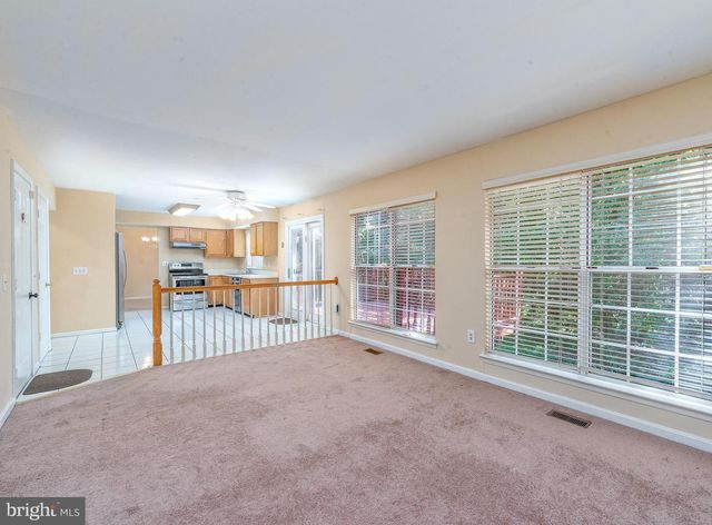 8005 SILVER FOX DR, Glen Burnie, MD 21061