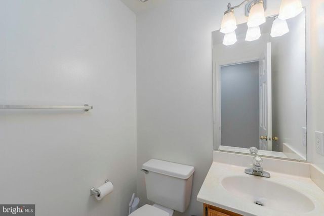 8005 SILVER FOX DR, Glen Burnie, MD 21061