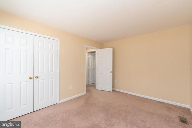 8005 SILVER FOX DR, Glen Burnie, MD 21061