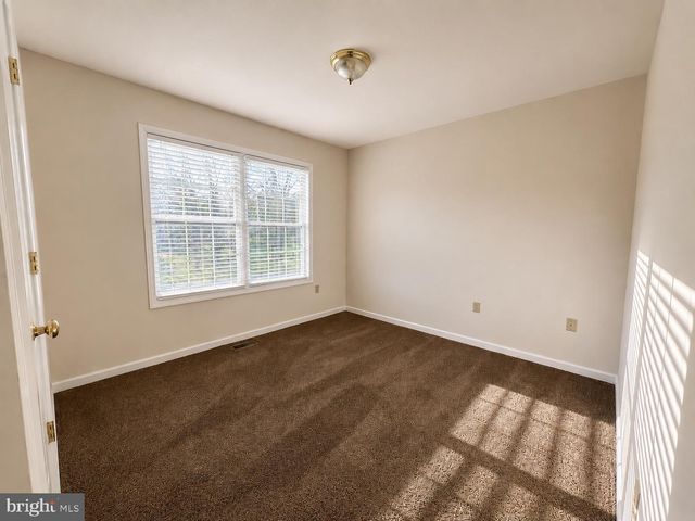326 HOLLIDA LN, Martinsburg, WV 25404