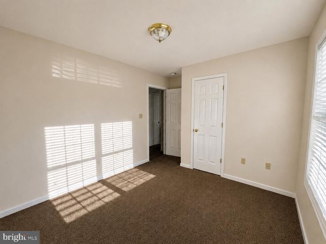 326 HOLLIDA LN, Martinsburg, WV 25404