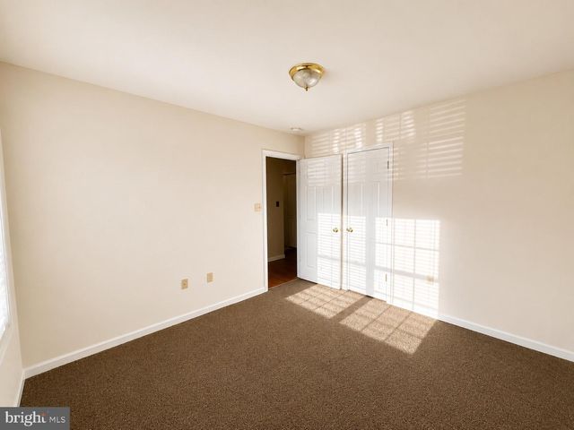 326 HOLLIDA LN, Martinsburg, WV 25404