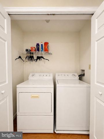 326 HOLLIDA LN, Martinsburg, WV 25404