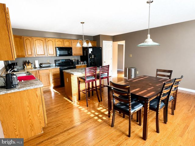 326 HOLLIDA LN, Martinsburg, WV 25404