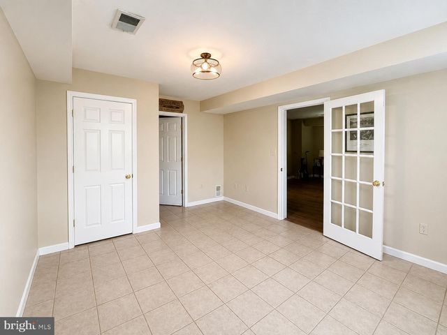 326 HOLLIDA LN, Martinsburg, WV 25404