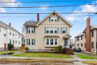 93-95 Poplar St, Watertown, MA 02472