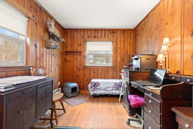 4 Vernon St, Ayer, MA 01432