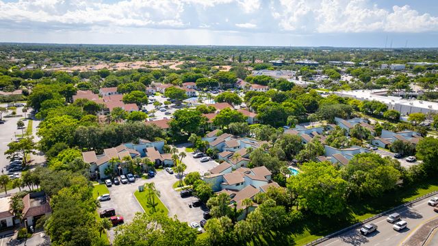 22354 Pineapple Walk Drive, Boca Raton, FL 33433