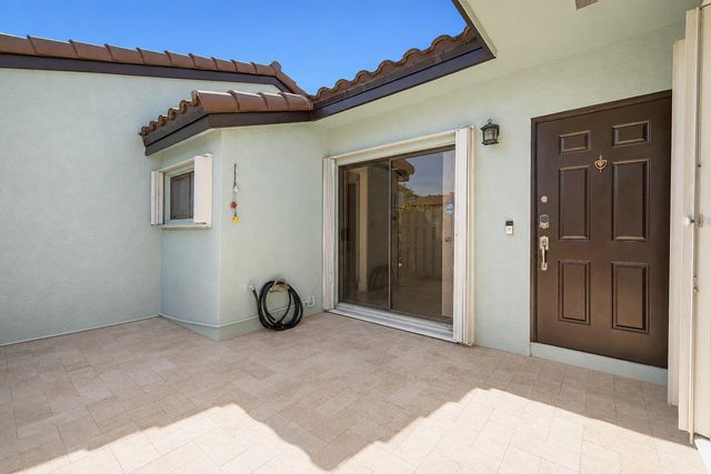 22354 Pineapple Walk Drive, Boca Raton, FL 33433