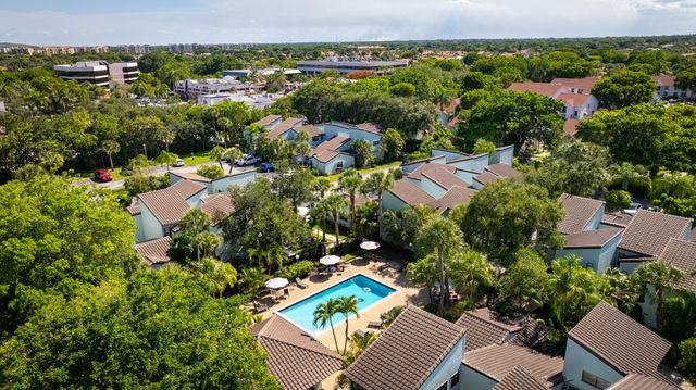22354 Pineapple Walk Drive, Boca Raton, FL 33433