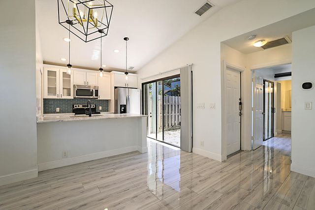 22354 Pineapple Walk Drive, Boca Raton, FL 33433