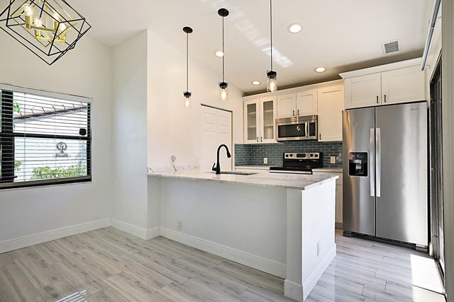 22354 Pineapple Walk Drive, Boca Raton, FL 33433