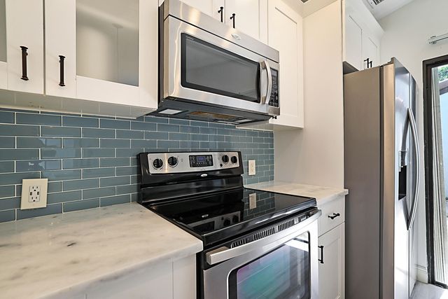 22354 Pineapple Walk Drive, Boca Raton, FL 33433